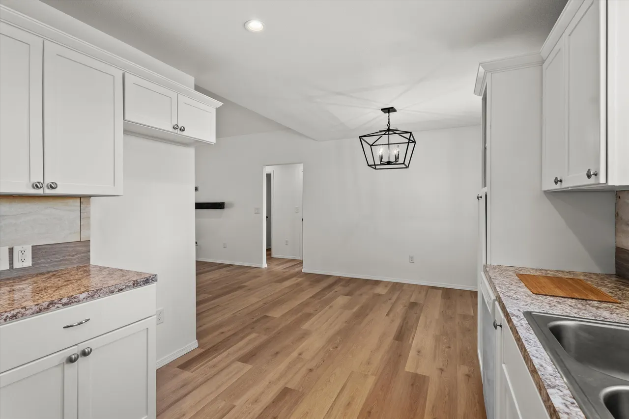Photo 9 — 222 E 7th Street, Idalou, TX 79329