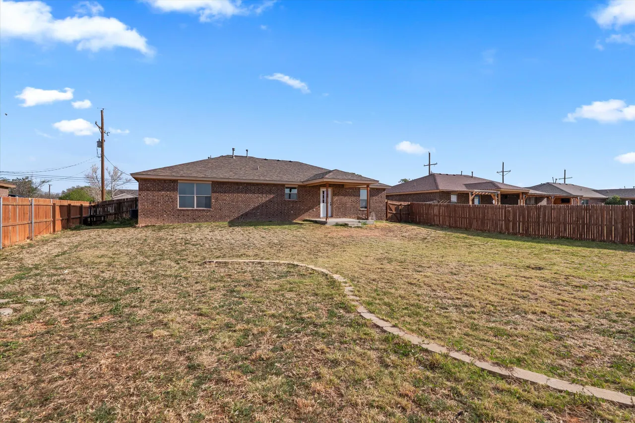 Photo 23 — 222 E 7th Street, Idalou, TX 79329
