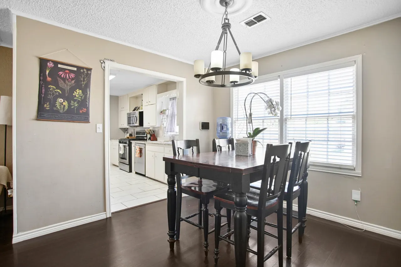 Photo 11 — 4102 32nd Street, Lubbock, TX 79410