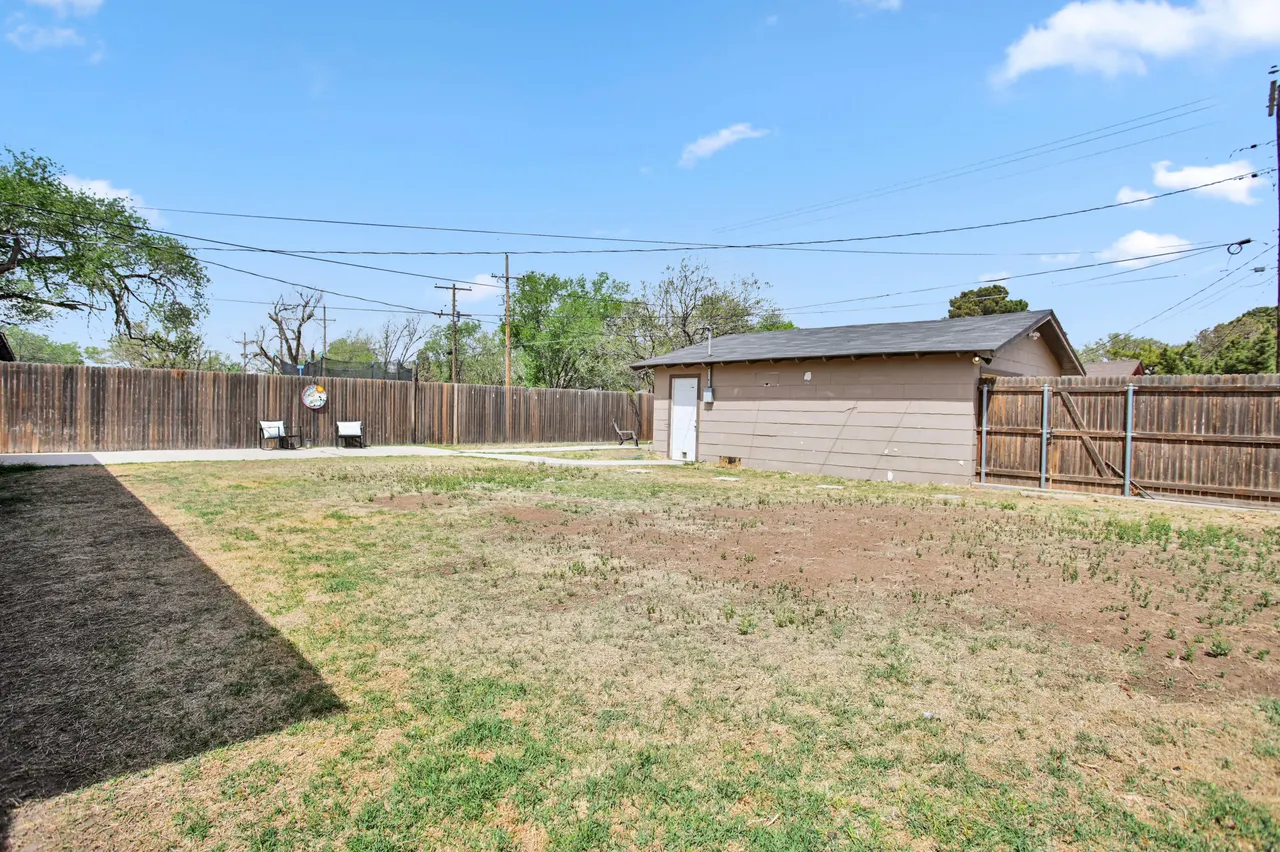 Photo 33 — 4102 32nd Street, Lubbock, TX 79410