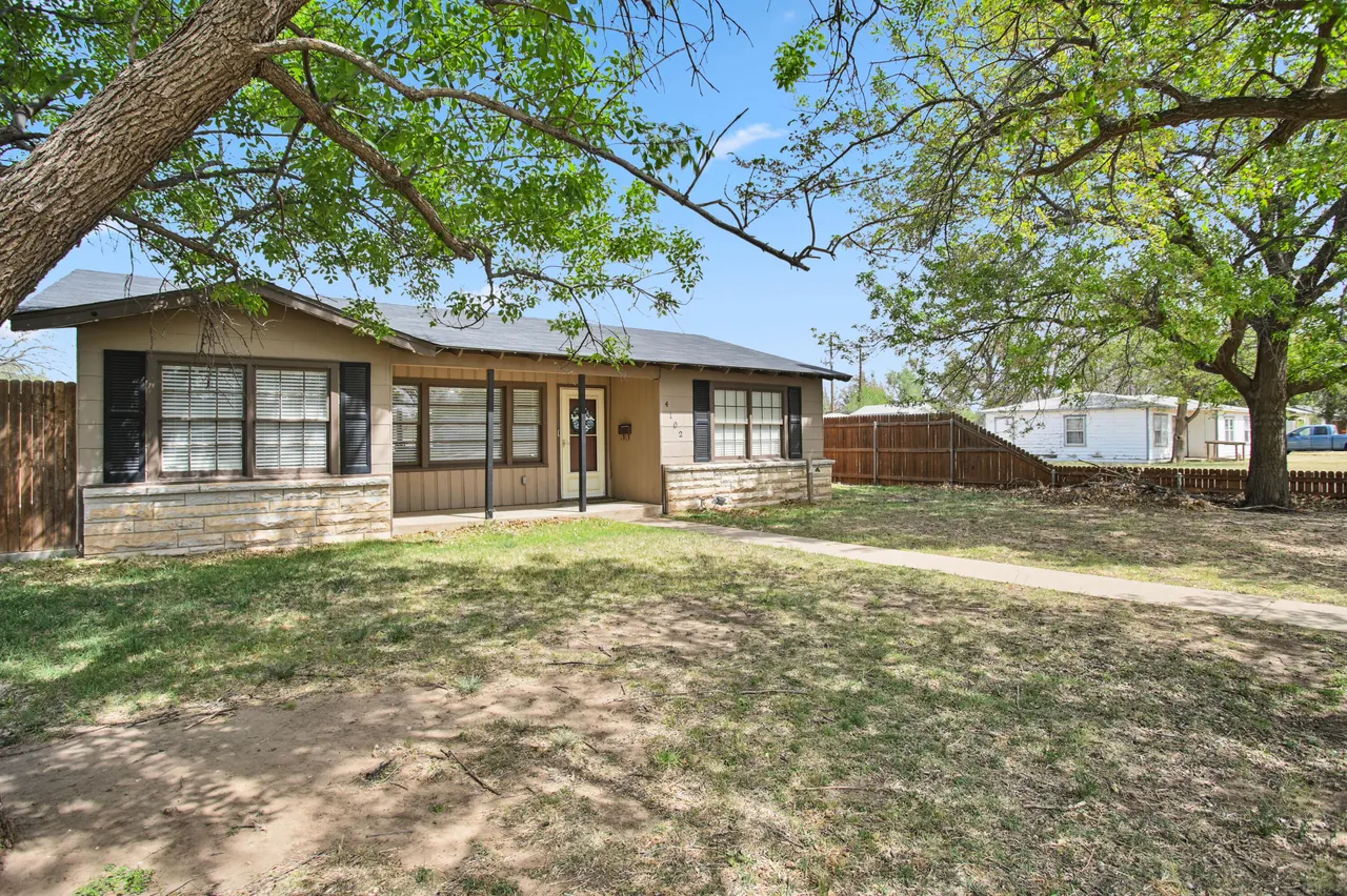 Photo 3 — 4102 32nd Street, Lubbock, TX 79410