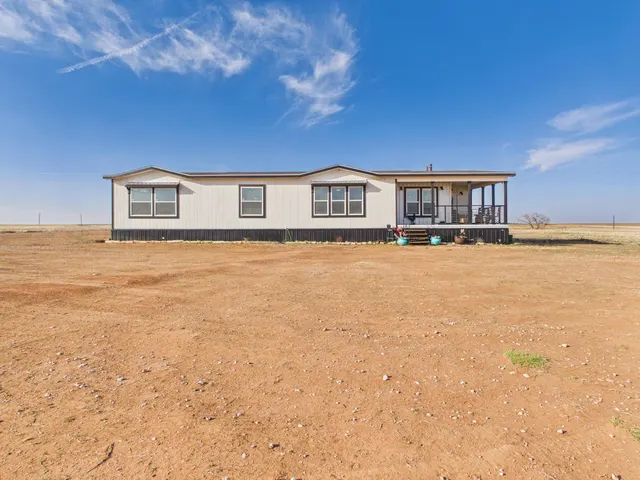 Front exterior — 1388 Mallard Road Road, Wilson, TX 79381