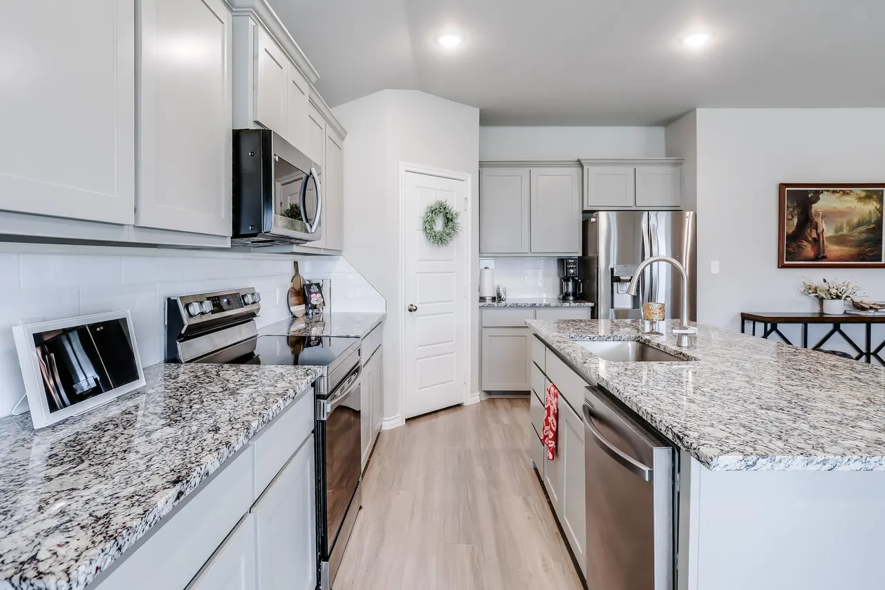 Photo 9 — 7214 24th Street, Lubbock, TX 79407