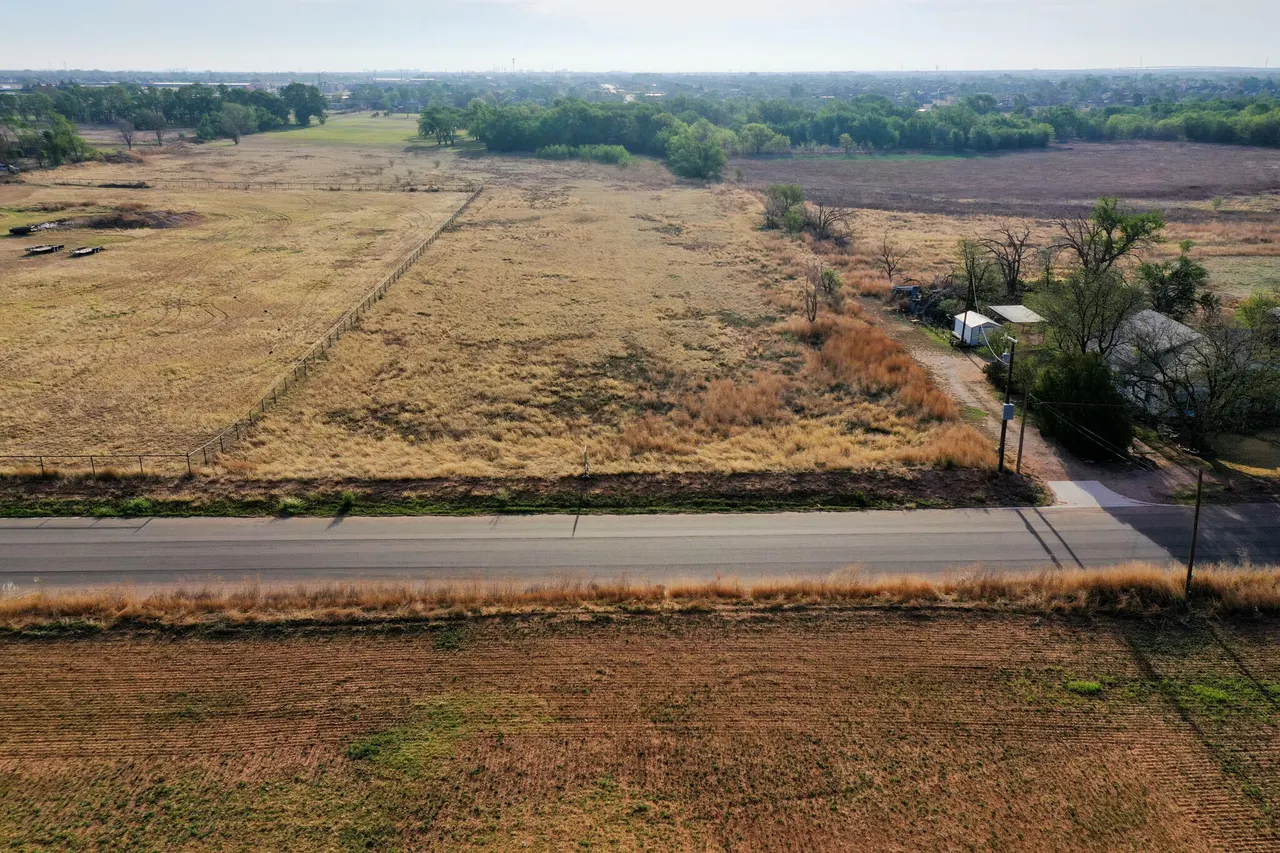 Photo 6 — 2111 Wausau Avenue, Lubbock, TX 79407