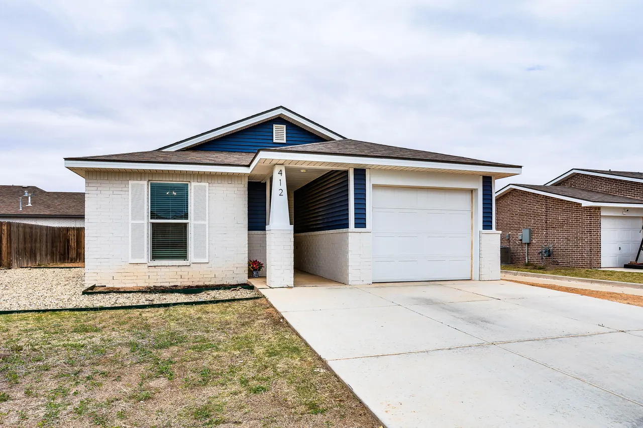 Front exterior — 412 E 30th Street, Wolfforth, TX 79382