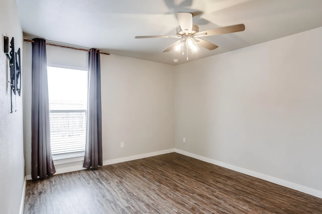 Photo 8 — 412 E 30th Street, Wolfforth, TX 79382