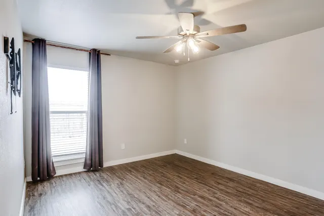 Photo 8 — 412 E 30th Street, Wolfforth, TX 79382