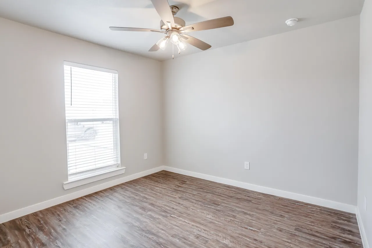 Photo 10 — 412 E 30th Street, Wolfforth, TX 79382