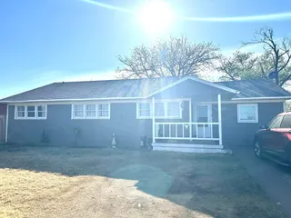 Sold home at 1305 Smythe Street
