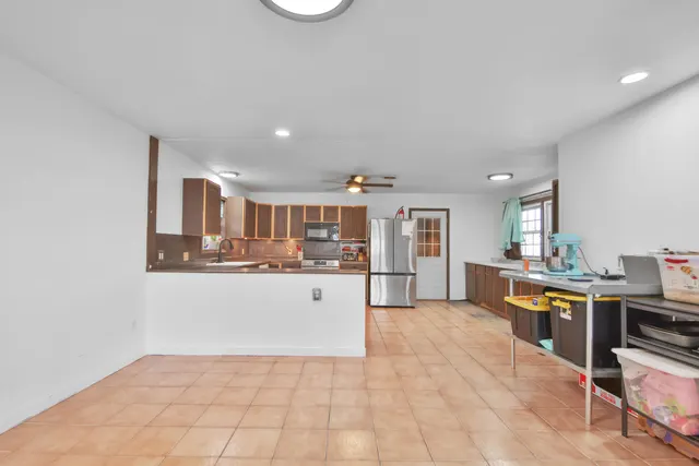 Photo 7 — 2801 52nd Street, Lubbock, TX 79413