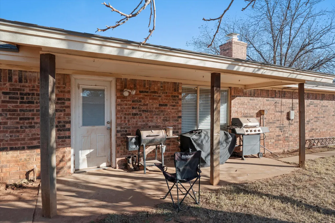 Photo 13 — 1007 S Howell Street, Brownfield, TX 79316