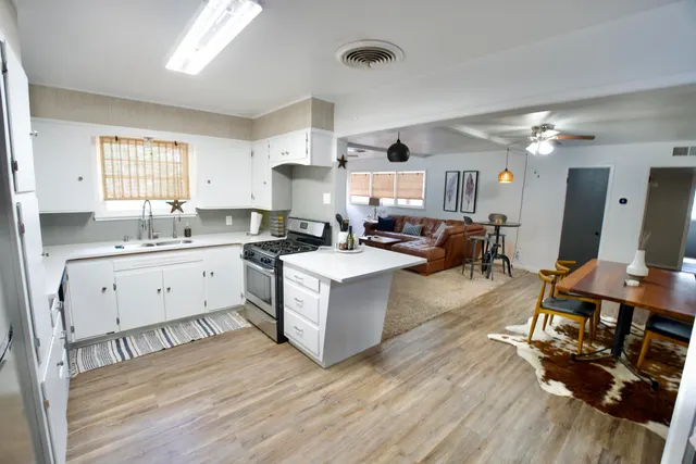 Photo 3 — 3412 42nd Street, Lubbock, TX 79413