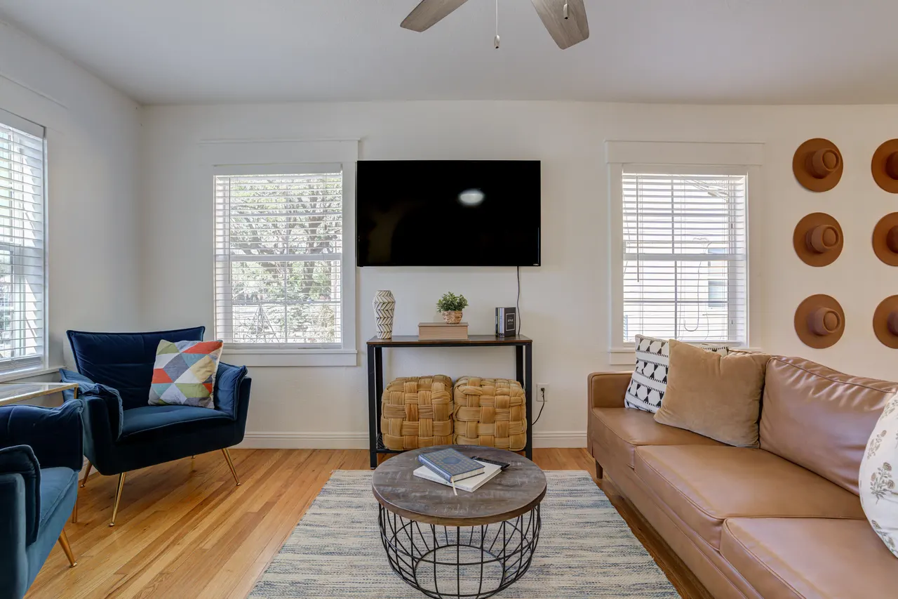 Photo 3 — 2704 32nd Street, Lubbock, TX 79410