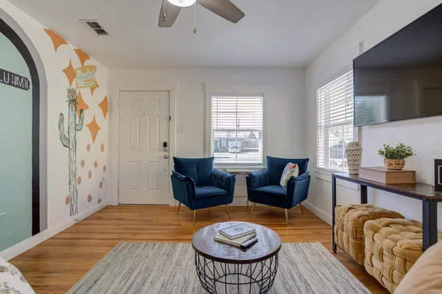 Photo 5 — 2704 32nd Street, Lubbock, TX 79410