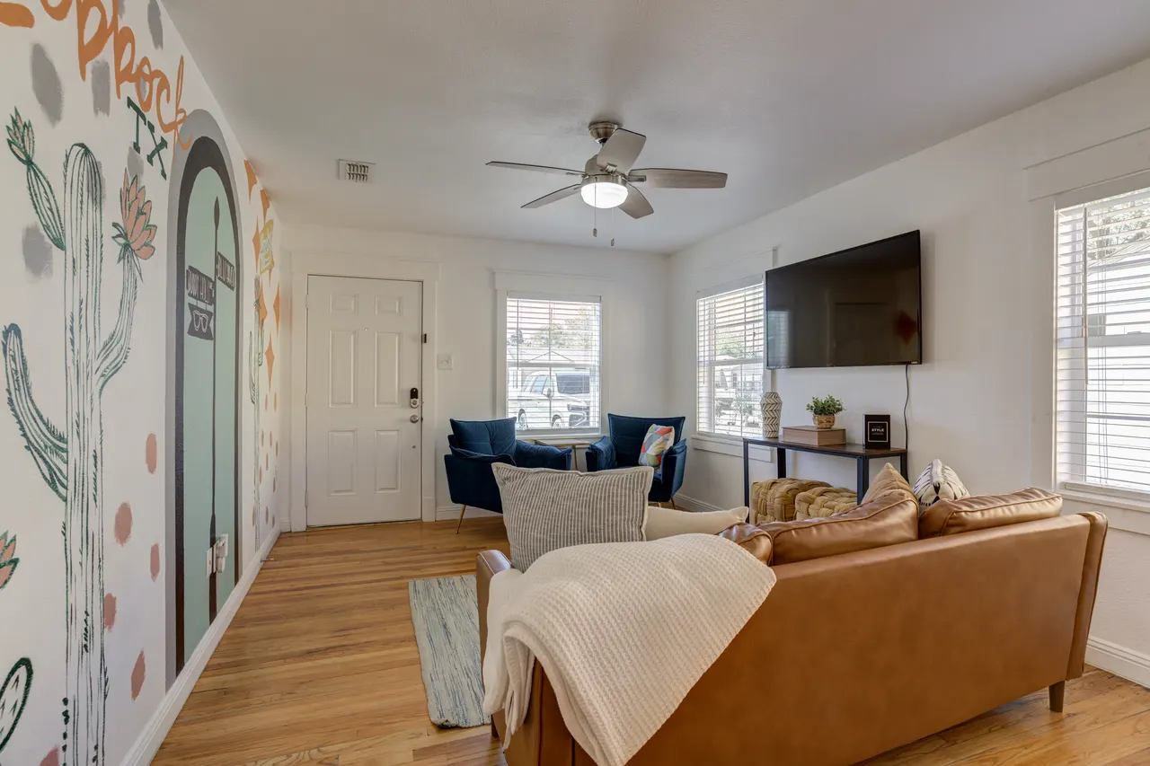 Photo 7 — 2704 32nd Street, Lubbock, TX 79410
