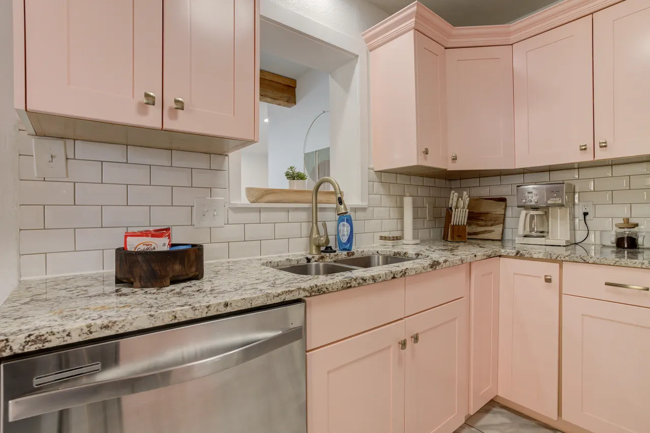 Photo 14 — 2704 32nd Street, Lubbock, TX 79410