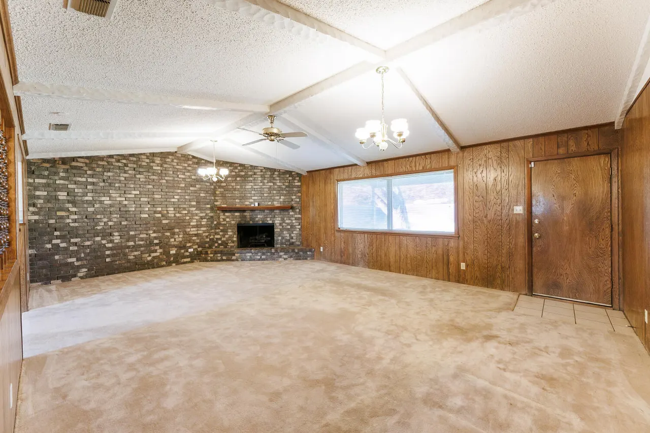 Photo 6 — 2018 Rice Drive, Levelland, TX 79336