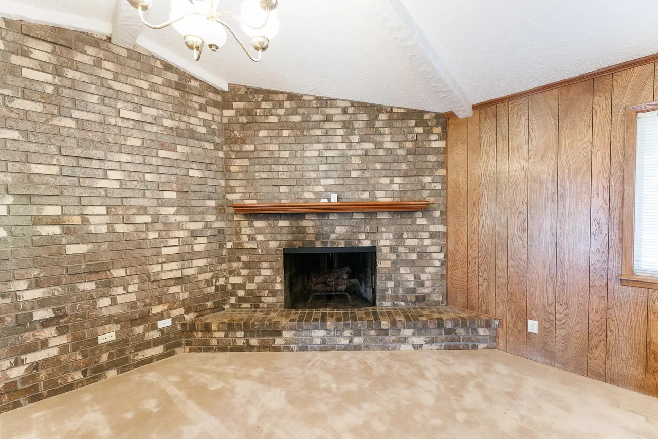 Photo 7 — 2018 Rice Drive, Levelland, TX 79336