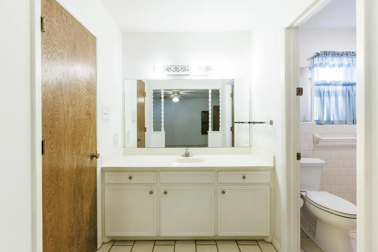 Photo 23 — 2018 Rice Drive, Levelland, TX 79336