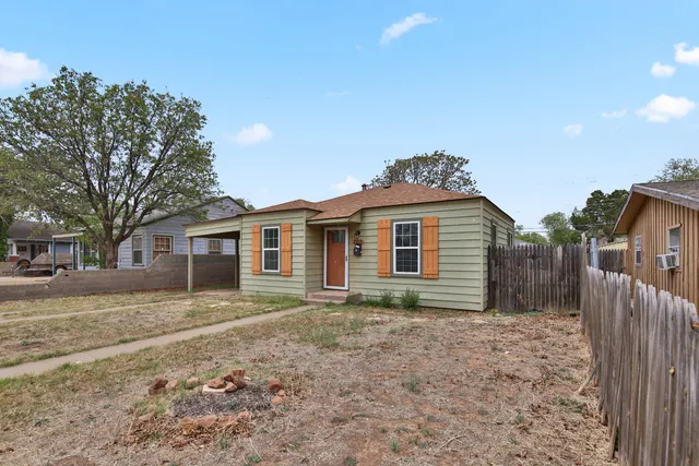 Photo 2 — 2408 24th Street, Lubbock, TX 79411