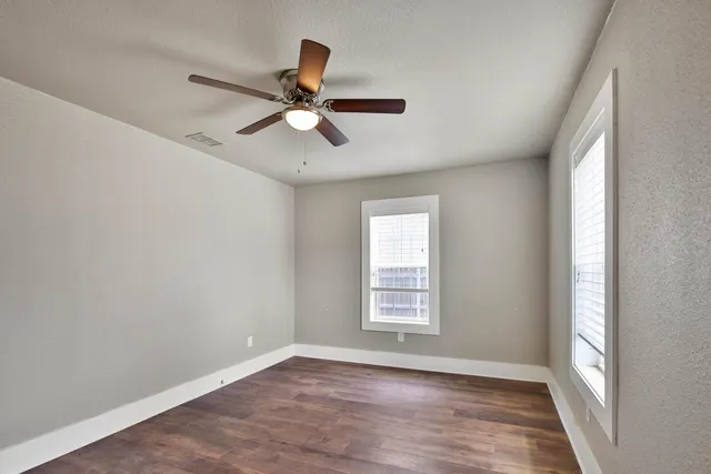 Photo 7 — 2408 24th Street, Lubbock, TX 79411