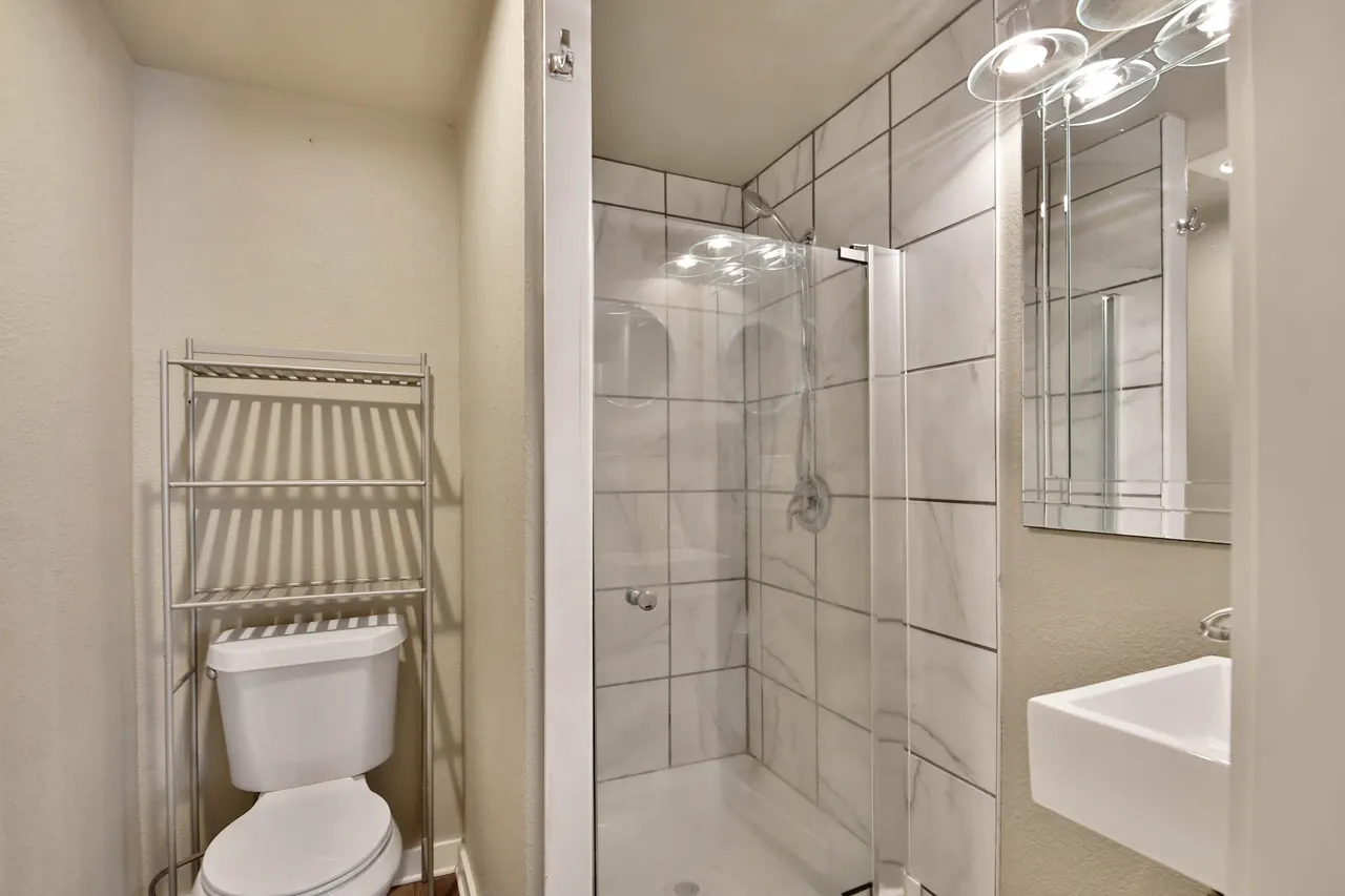 Photo 13 — 2408 24th Street, Lubbock, TX 79411