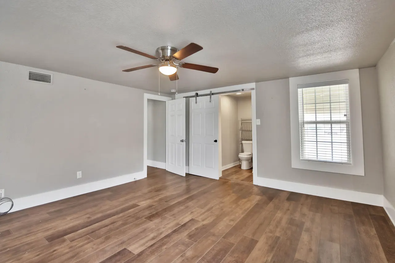 Photo 16 — 2408 24th Street, Lubbock, TX 79411