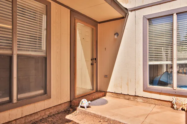 Photo 2 — 5832 Emory Street, Lubbock, TX 79416