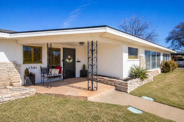 Photo 2 — 1301 E Buckley Street, Brownfield, TX 79316