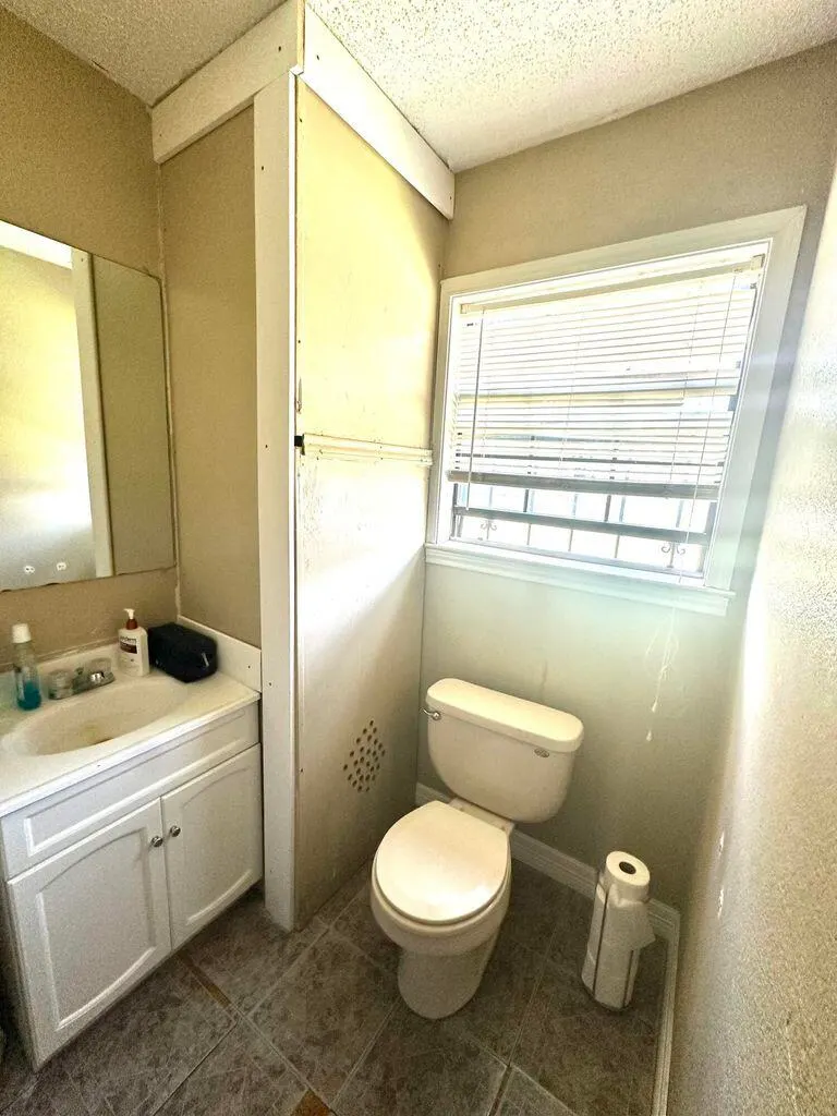 Photo 17 — 412 W 29th Street, Plainview, TX 79072