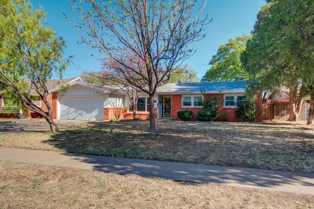 Photo 2 — 2306 55th Street, Lubbock, TX 79412