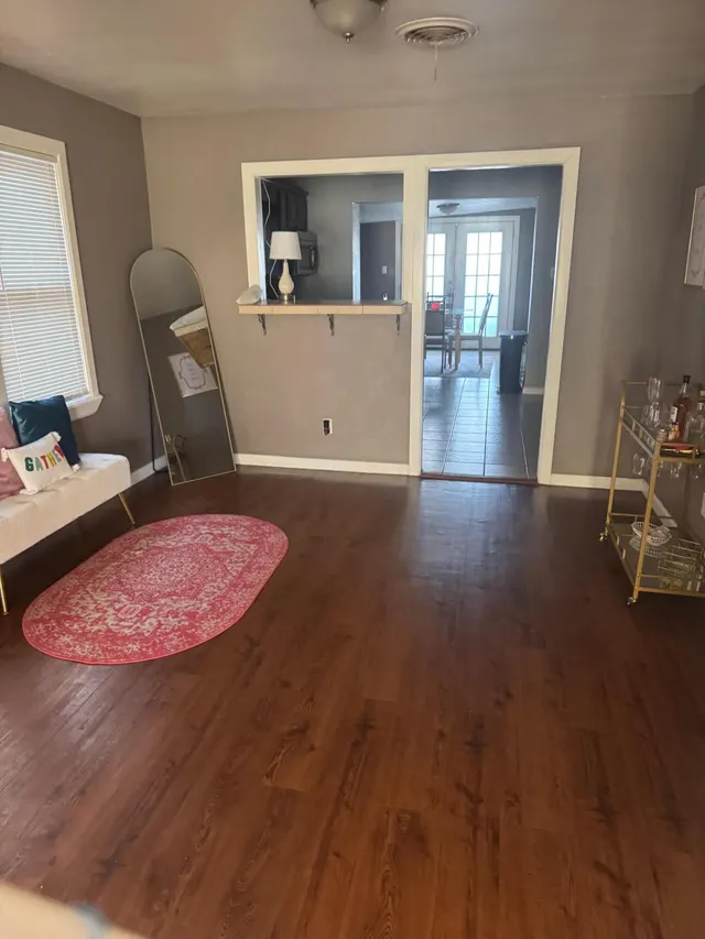 Photo 3 — 2312 15th Street, Lubbock, TX 79401