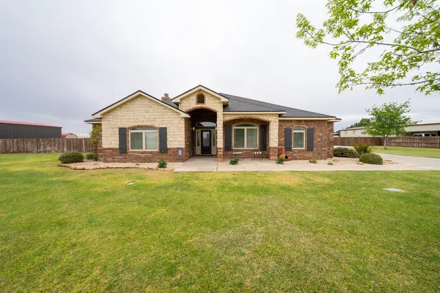 Photo 4 — 3301 County Road 7560, Lubbock, TX 79423