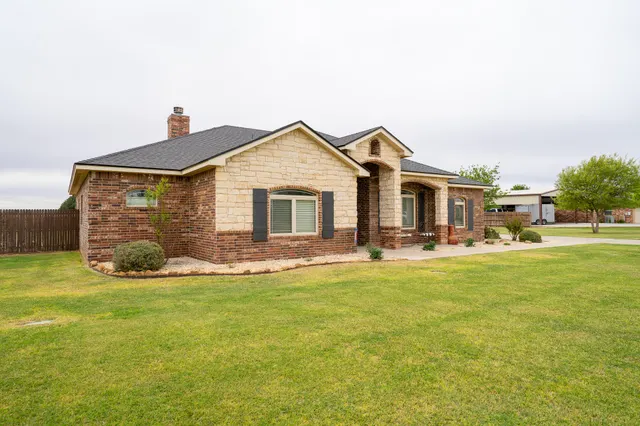 Photo 3 — 3301 County Road 7560, Lubbock, TX 79423