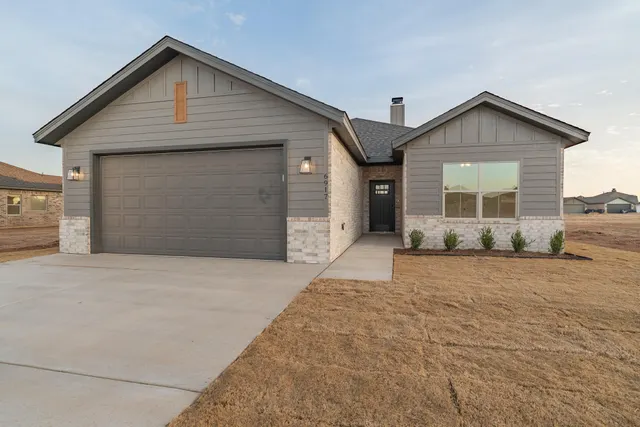Front exterior — 6917 14th Street, Lubbock, TX 79416