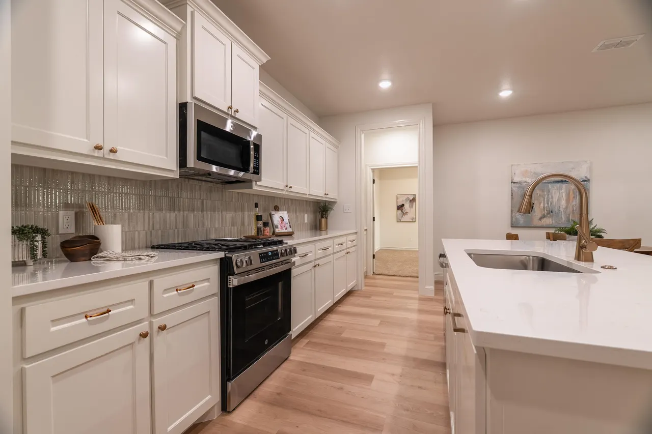 Photo 11 — 6917 14th Street, Lubbock, TX 79416