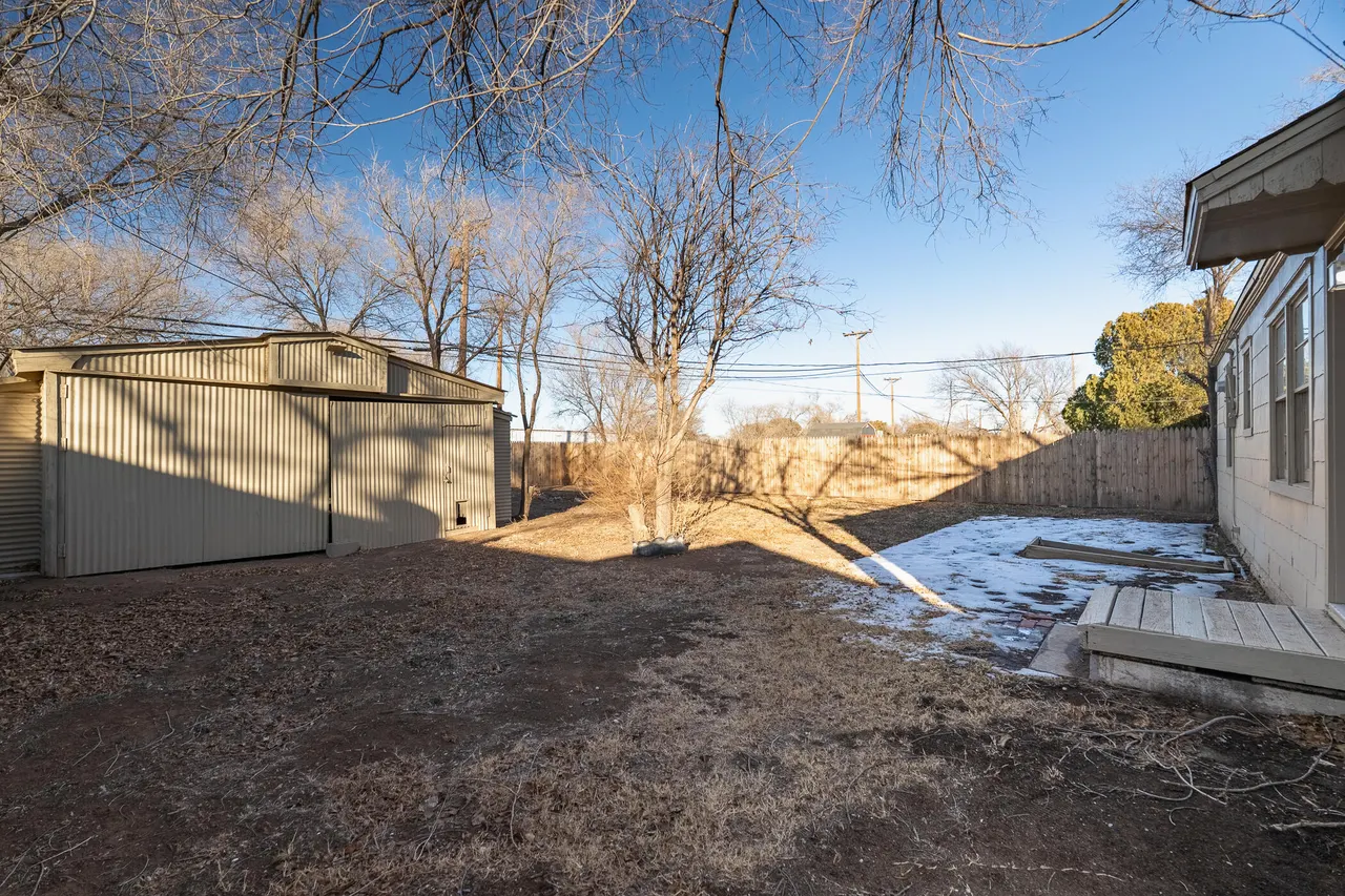 Photo 13 — 1304 42nd Street, Lubbock, TX 79412