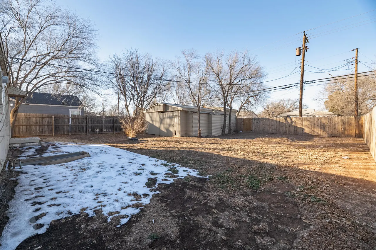 Photo 14 — 1304 42nd Street, Lubbock, TX 79412