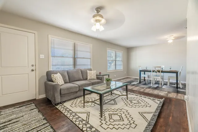 Photo 4 — 1304 42nd Street, Lubbock, TX 79412