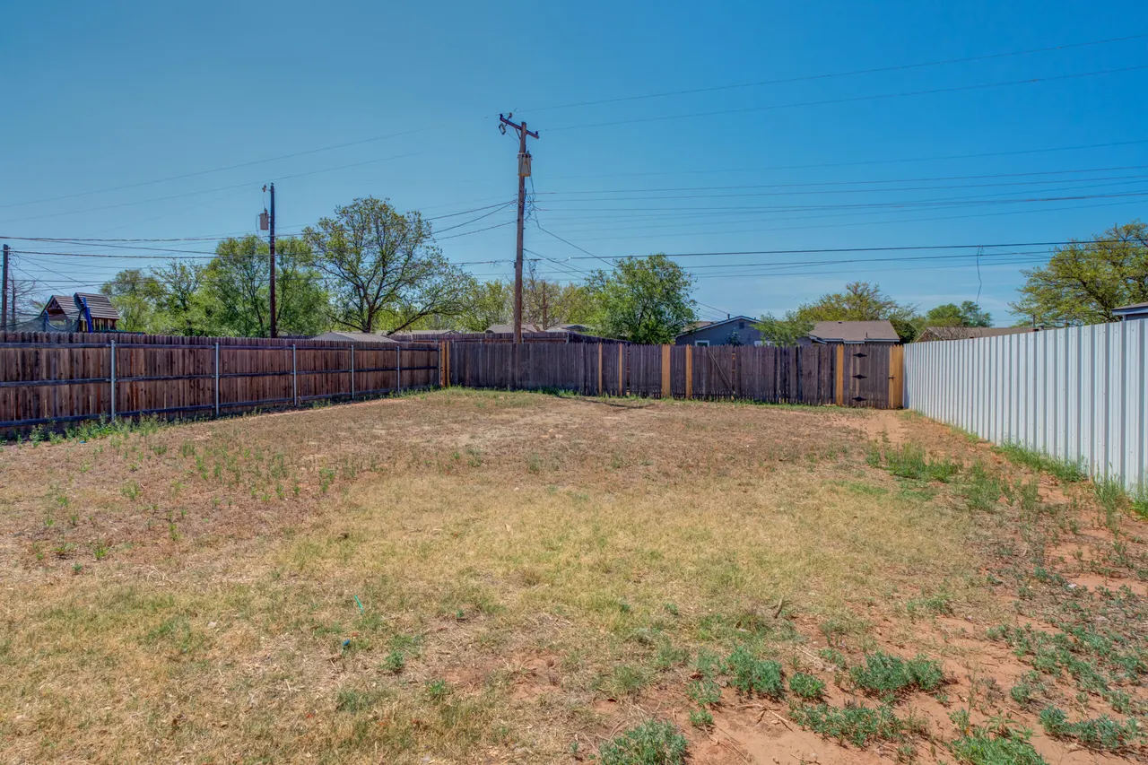 Photo 20 — 4915 39th Street, Lubbock, TX 79414