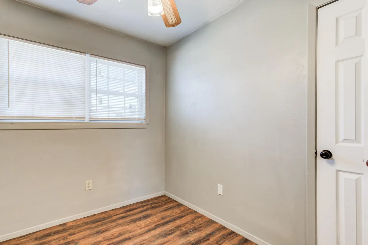 Photo 16 — 4915 39th Street, Lubbock, TX 79414