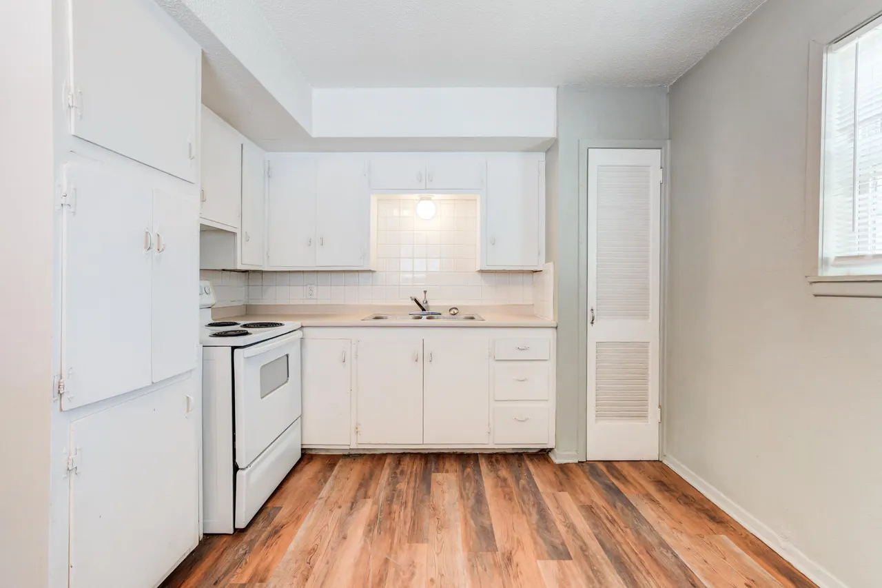 Photo 11 — 4915 39th Street, Lubbock, TX 79414
