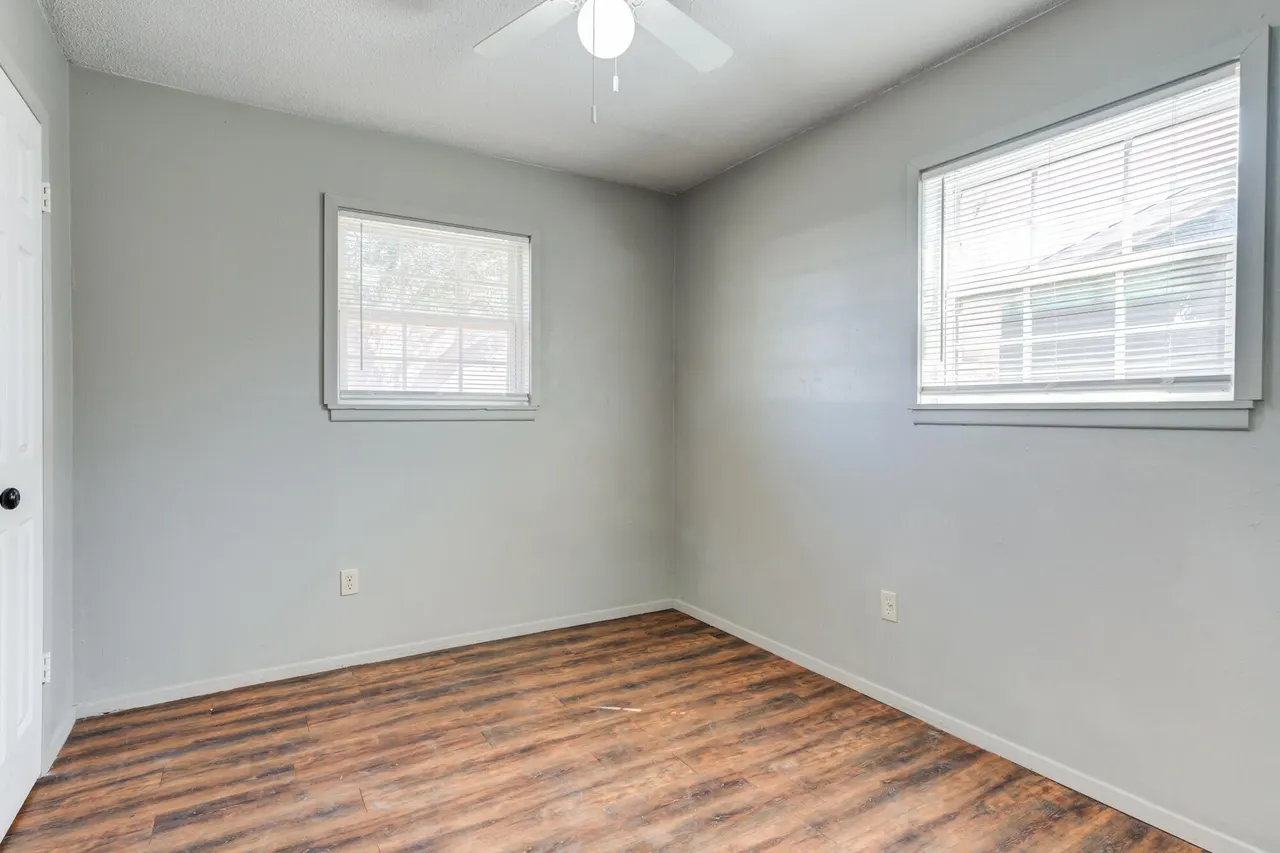 Photo 17 — 4915 39th Street, Lubbock, TX 79414