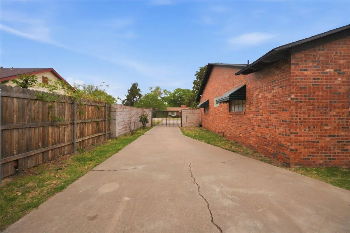 Photo 29 — 3607 27th Street, Lubbock, TX 79410
