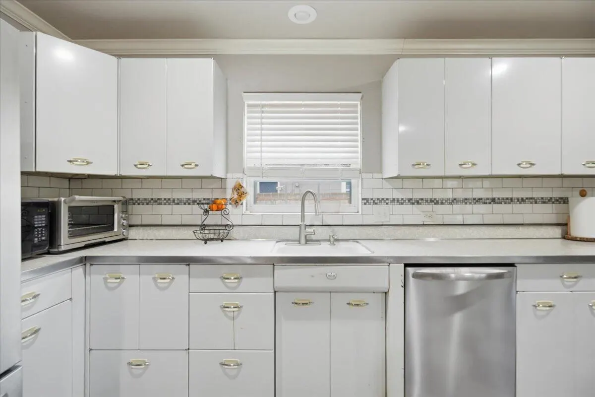 Photo 16 — 3607 27th Street, Lubbock, TX 79410