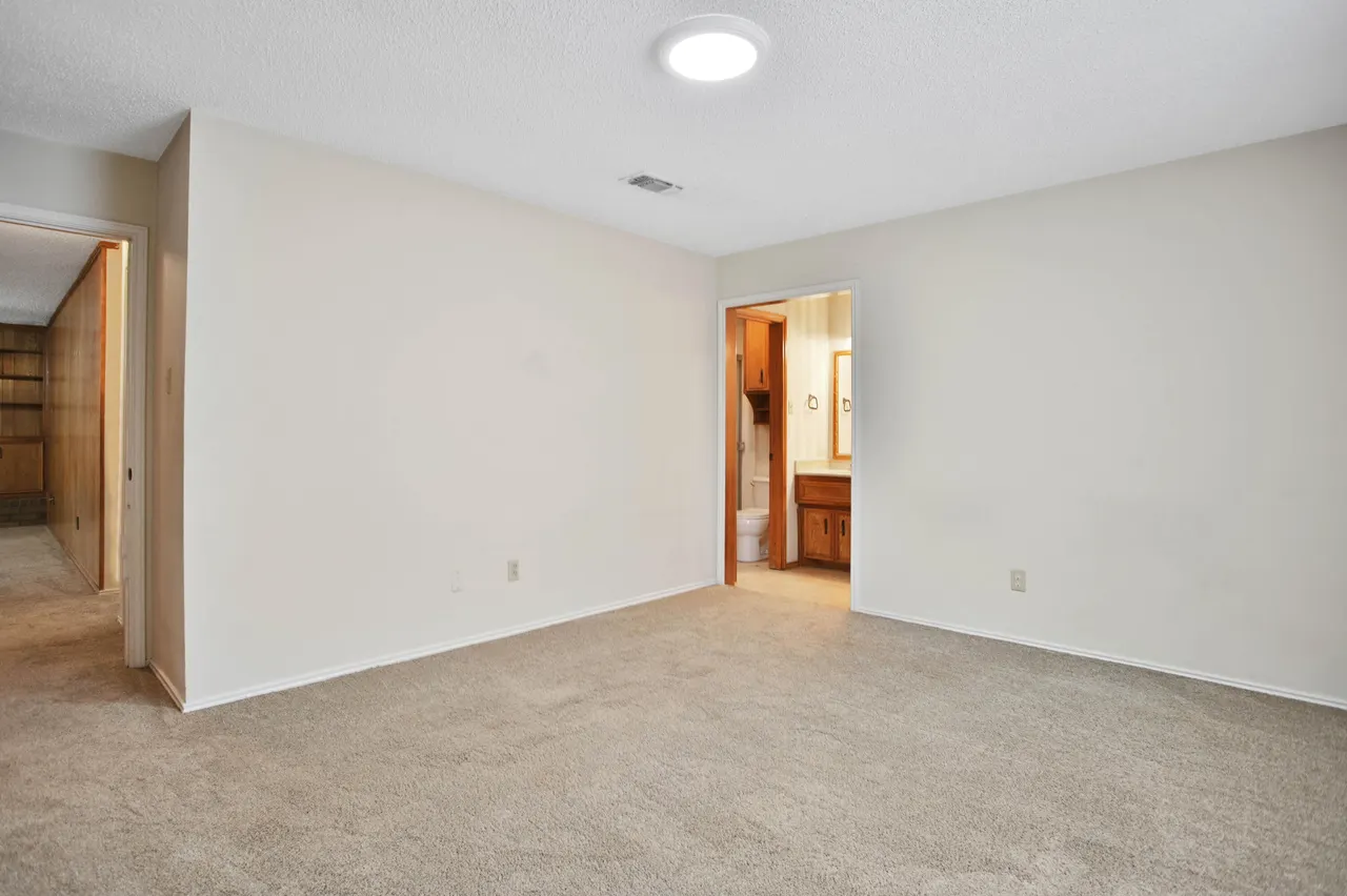 Photo 23 — 1303 E Waco Street, Brownfield, TX 79316