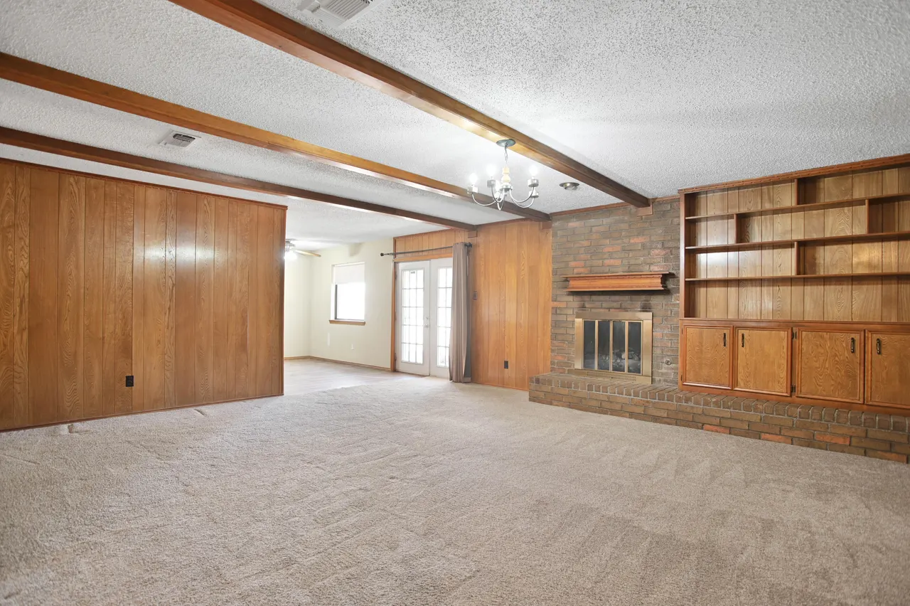 Photo 5 — 1303 E Waco Street, Brownfield, TX 79316