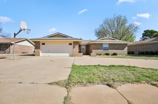 Sold home at 1303 E Waco Street