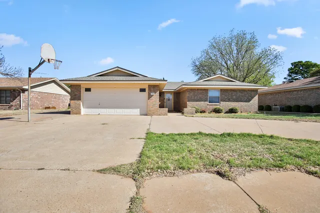 Front exterior — 1303 E Waco Street, Brownfield, TX 79316