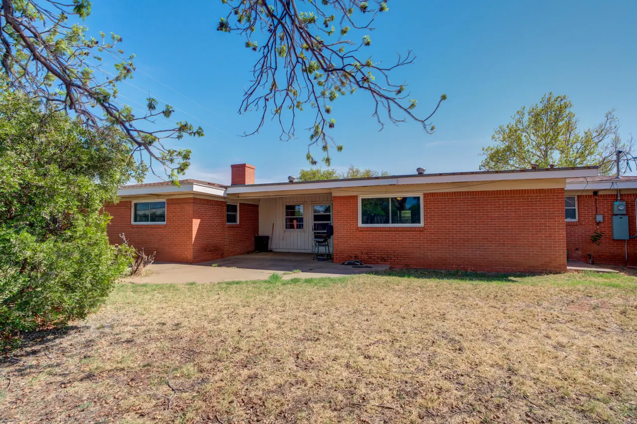 Photo 5 — 3402 53rd Street, Lubbock, TX 79413